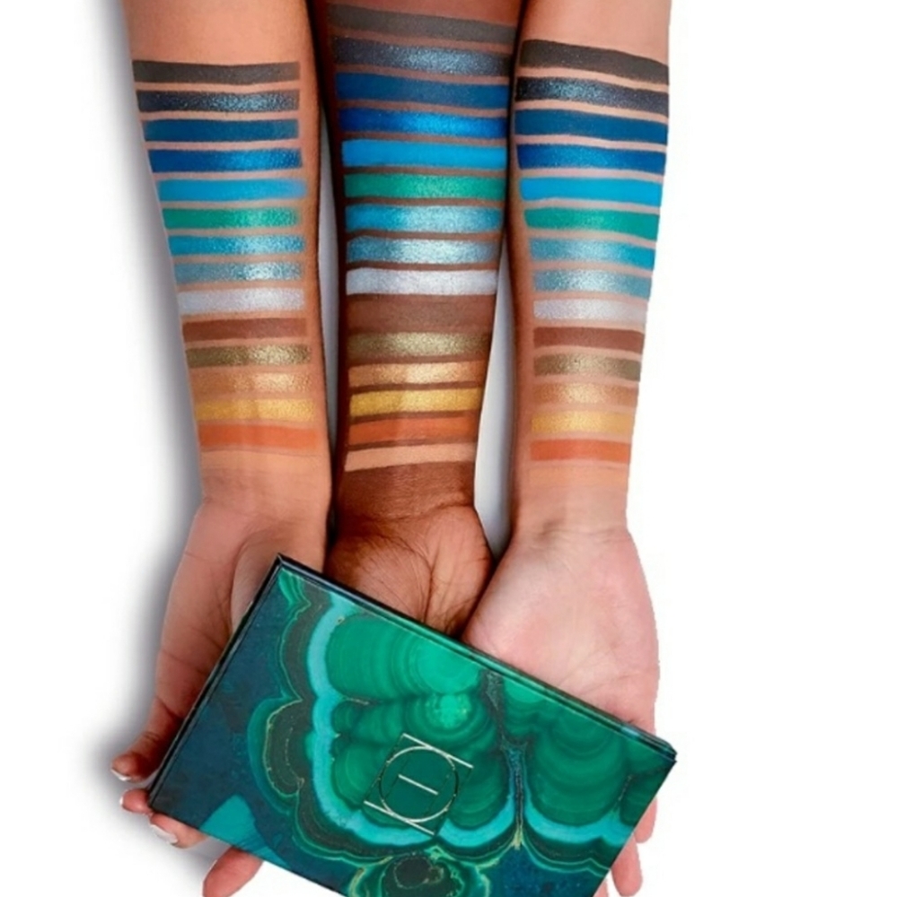 Hipdot Cenote Pressed Eyeshadow Palette